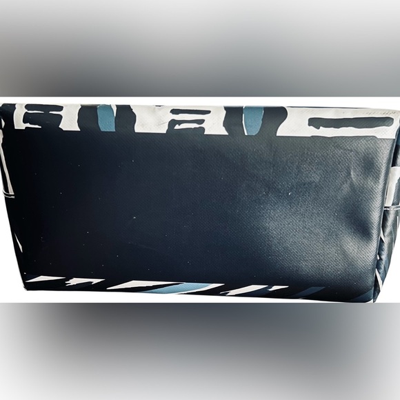 Kestrel High Tide Vinyl Tote Bag with Brown Leather Handles - Picture 5 of 6